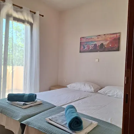 Ktima Manolas クリオピギ